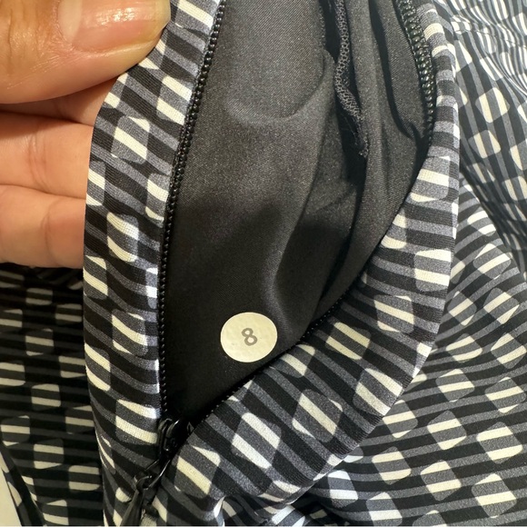 Lululemon Til Dawn Black White Deep Dive Dress Size 8 - Picture 13 of 16